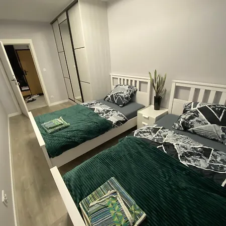 Przewoz Lux Lucky Apartments Garaz W Cenie Krakow Exterior photo
